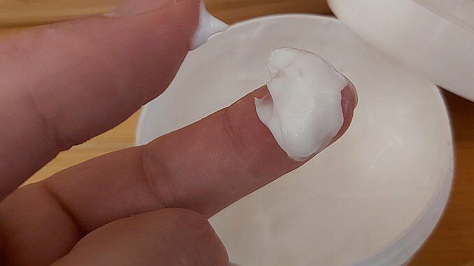 Ungesunde-Kosmetik-schädliche-Inhaltsstoffe-in-Pflegeprodukten-und-Schminke